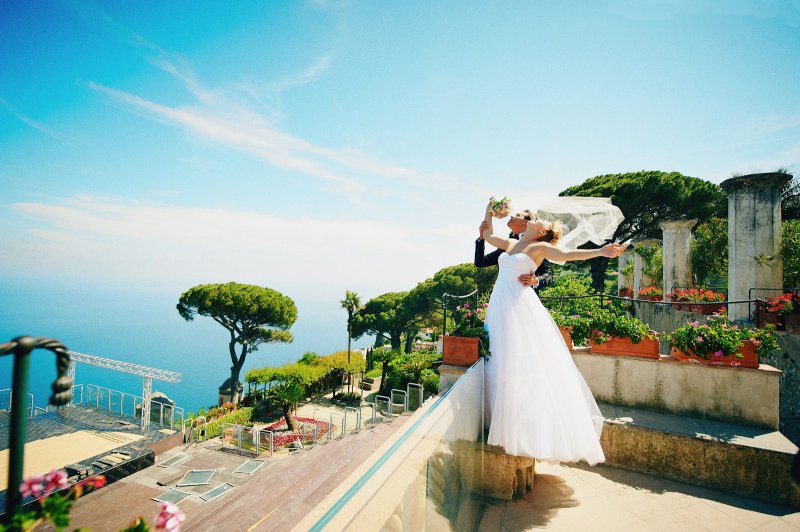 Как провести свадьбу за границей: 5 лайфхаков