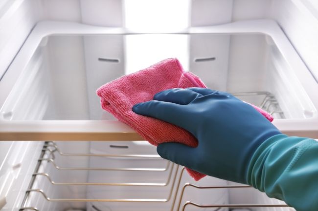 10 полезных хитростей по уборке дома без химии 