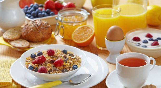 Вчені довели, що сніданок позитивно впливає на оцінки дитини в школі