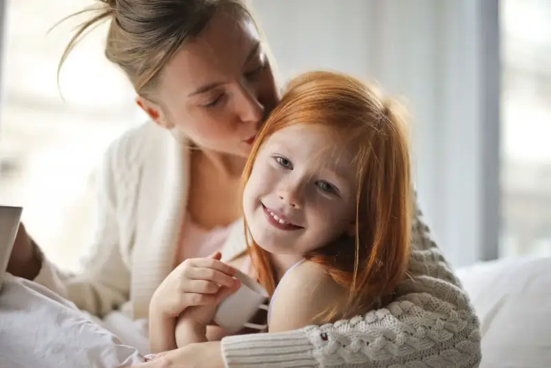Чому варто обіймати власну дитину: 9 дуже вагомих причин