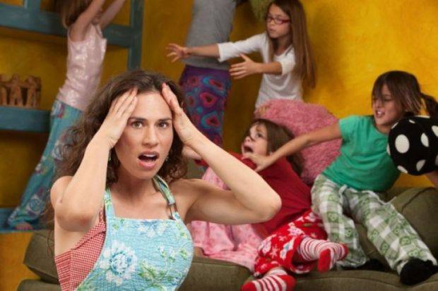 Чому діти найгірше поводяться з мамою: 3 причини