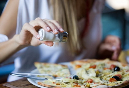 Соль вызывает много споров среди врачей и ученых