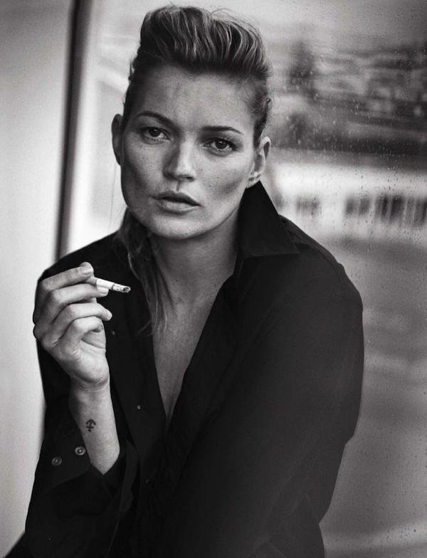 40-річна Кейт Мосс відмовилася від фотошопу для обкладинки Vogue (фото)