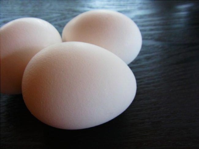 Как только вы узнаете зачем прокалывать яйца булавкой, то вы уже никогда не будете варить их по-другому