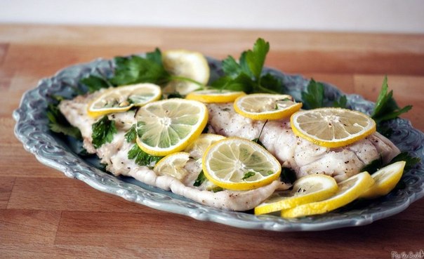 Как готовить рыбу запеченную с лимоном и петрушкой
