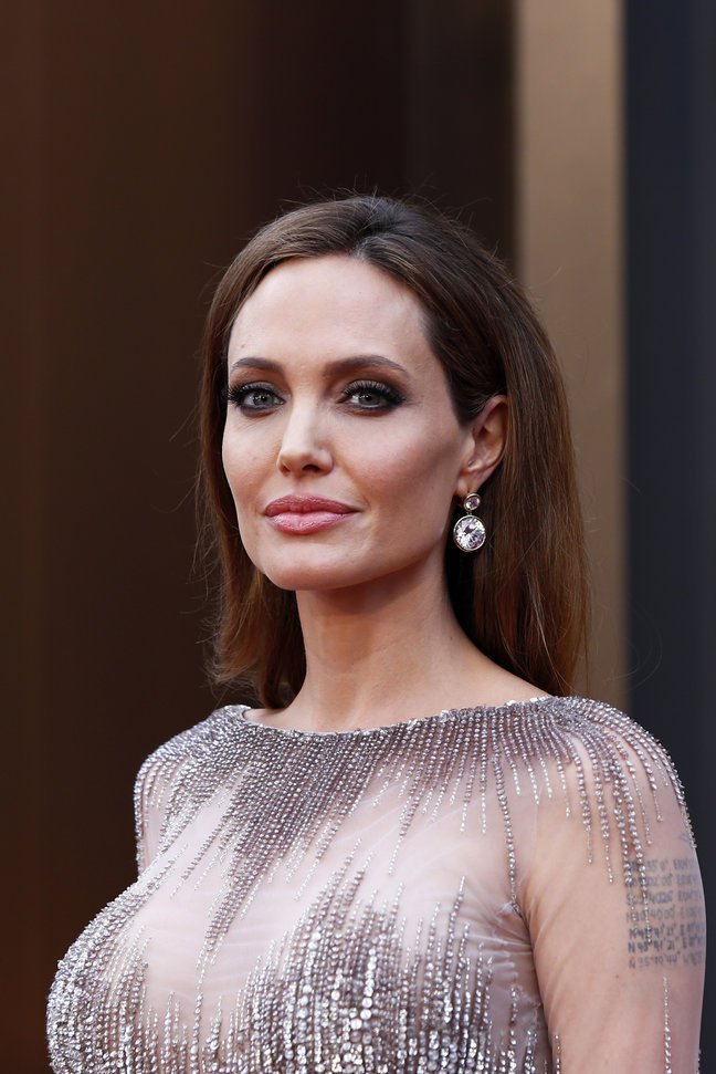 У Анджелины Джоли серьезные осложнения после удаления яичников