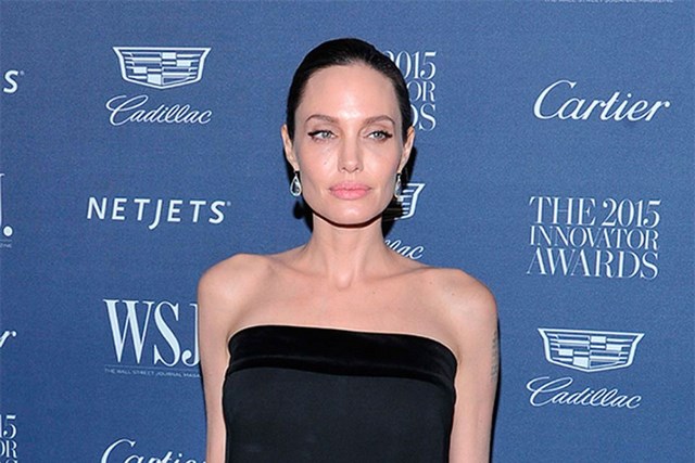 Истощенная до 34-х килограммов Анджелина Джоли находится на грани смерти