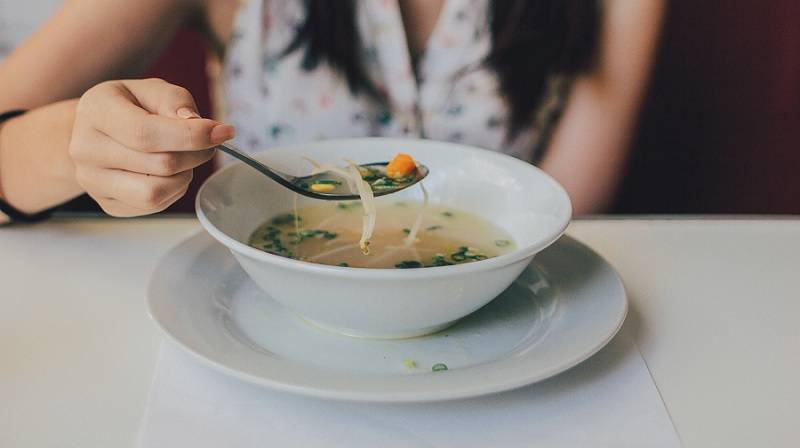 Реальная польза супа: диетолог развеяла главные мифы о первых блюдах