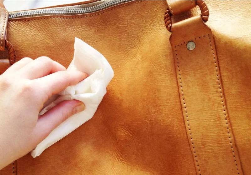 10 рекомендаций по уходу за кожаными сумками
