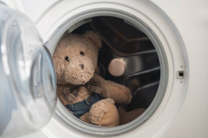 10 вещей, которые вы зря боялись класть в стиральную машину