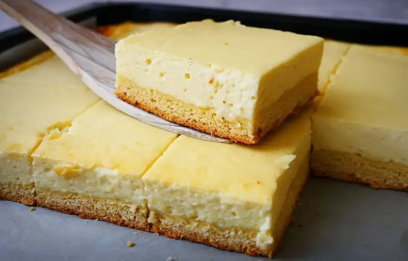 Самый простой рецепт пирога-сырника: справится даже новичок и ребенок