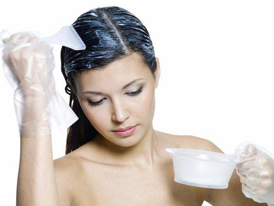5 частых ошибок при покраске волос дома: как не навредить себе