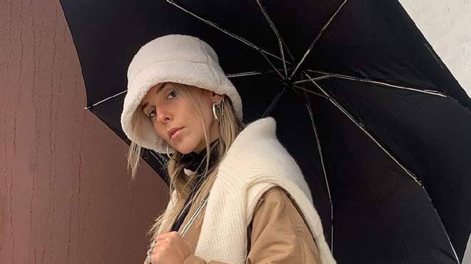 Три самых модных головных убора на весну 2021: показывает стилист София Коэльо