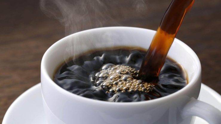 Кофе без кофеина: очевидная польза, мифы и риски