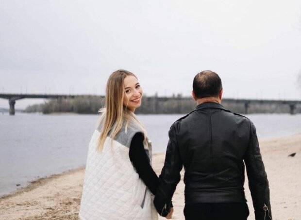 Екатерина Репяхова похвасталась романтической фотосессией с Виктором Павликом